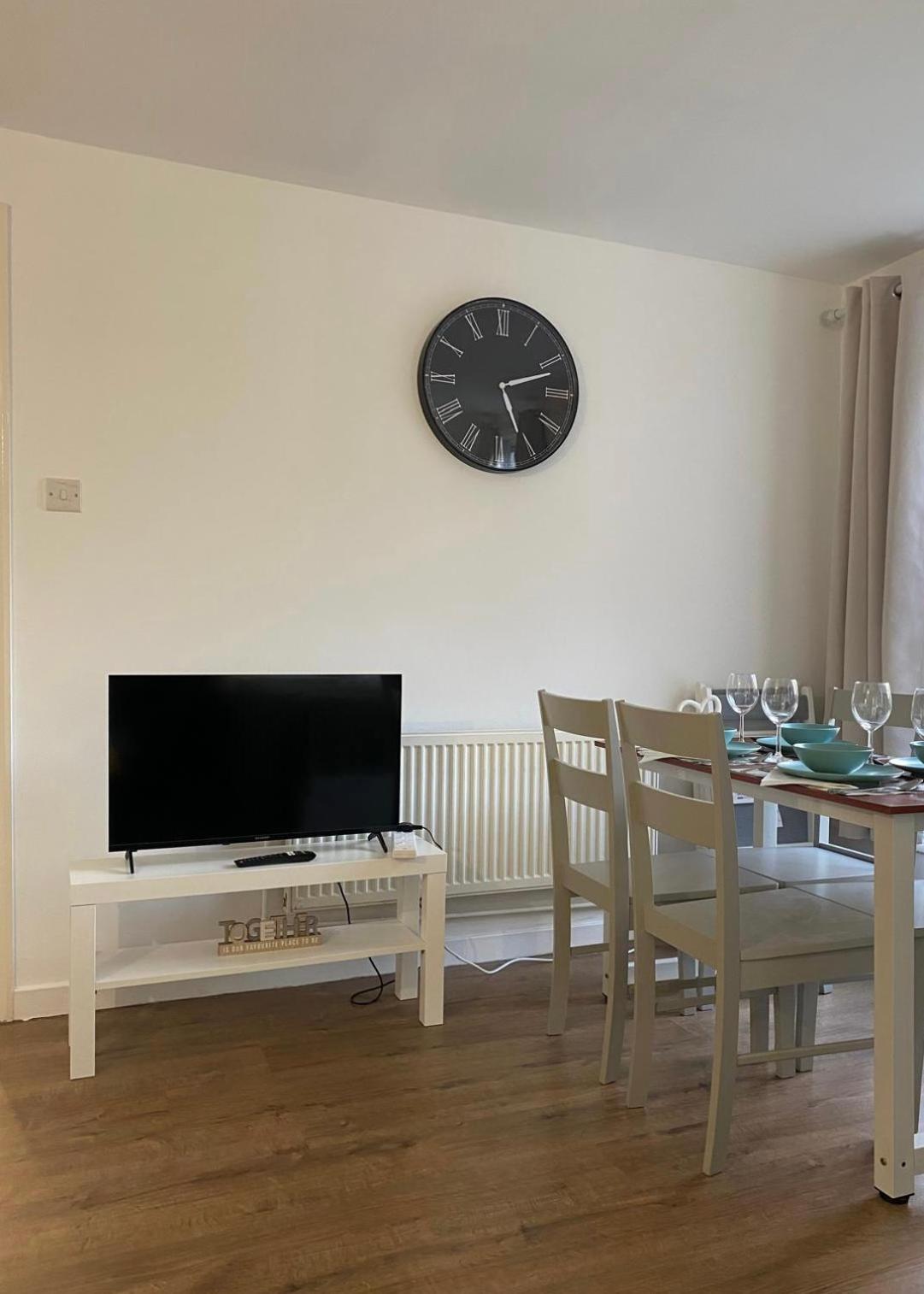 Modern Entire Apartment In Kings Cross St Pancras Londres Exterior foto